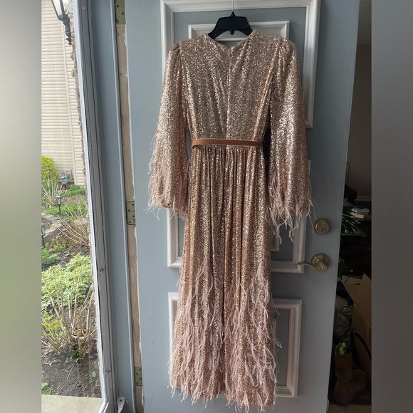 Formal dress - Picture 9 of 10